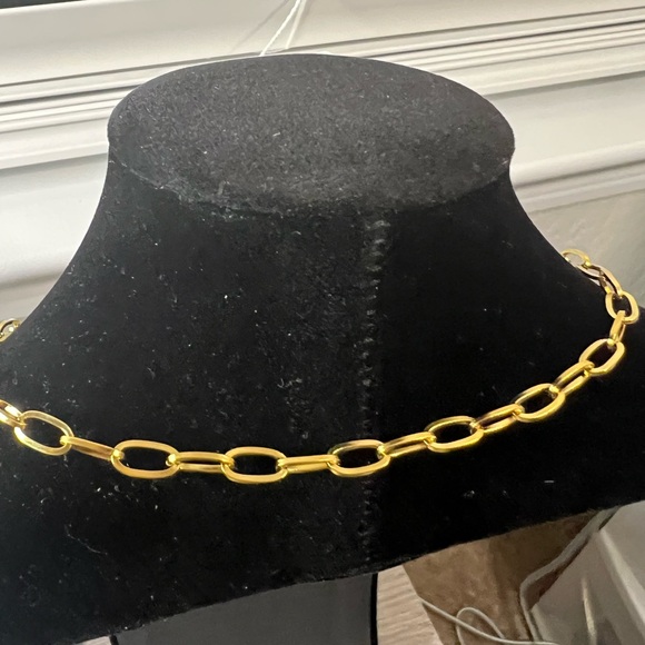 Gold plated stainless steel Chain Necklace with Heart Pendant 21” - Picture 4 of 4